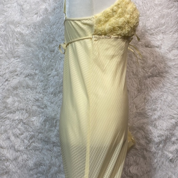 Vintage Oscar De La Renta butter cream chiffon lattice rosette slip dress - Picture 5 of 9